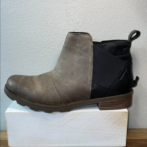 Sorel Emelie Chelsea Leather Color-block Stretch Ankle Boots Moto Minimal Size 8