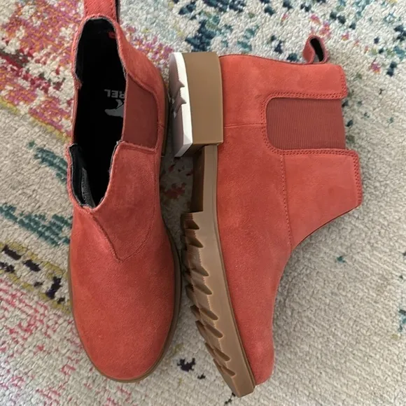 SOREL EMELIE II CHELSEA WP LEATHER RED/GUM 2 WOMEN'S Sz 7
