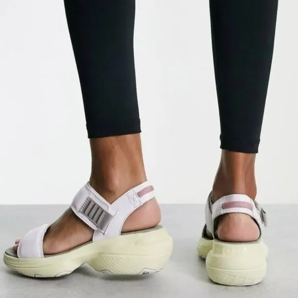 Sorel Explorer Blitz Stride Sandals Leather Wedge White Bolt Hint Size 8.5 NEW