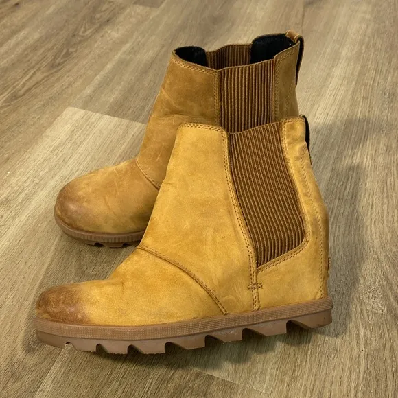 Sorel Joan of Arctic Leather Ankle Boots Wedge size 8