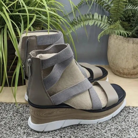 Sorel Joanie III Shoes Women's Size 9 Strappy Wedge Sandals Summer Shoes