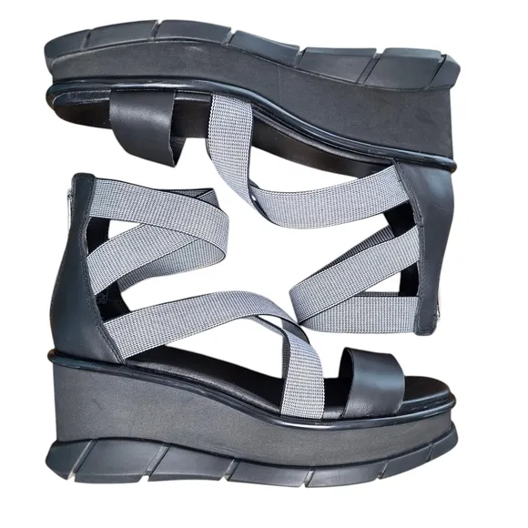 Sorel Joanie III Strappy Platform Black/White Sandals Womens Size 10