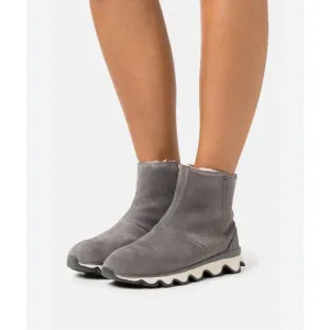 Sorel Kinetic Short leather boots faux fair insulated gray casual winter women 8
