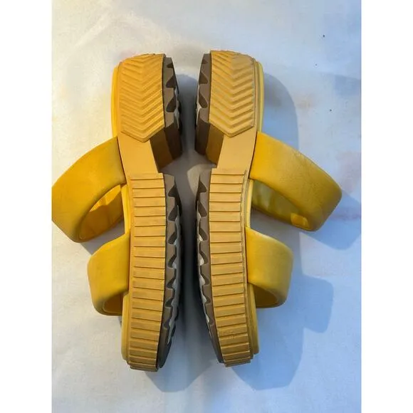 SOREL Ona Streetworks Platform Slide Sandals Yellow Size 7.5 NWOT