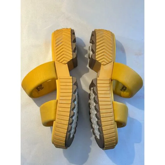 SOREL Ona Streetworks Platform Slide Sandals Yellow Size 7.5 NWOT