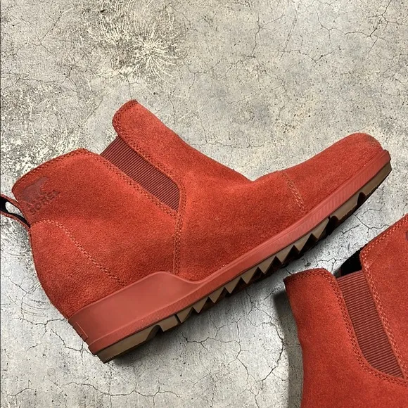 Sorel Red Suede Ankle Boots