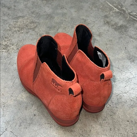 Sorel Red Suede Ankle Boots