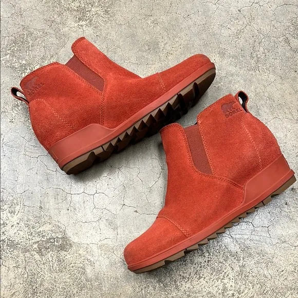 Sorel Red Suede Ankle Boots
