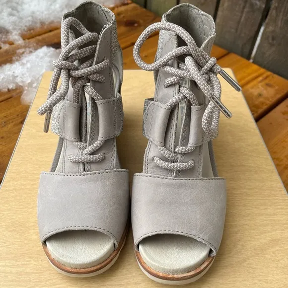 Sorel Wm’s Joanie Lace Up Leather &amp; Canvas Wedge Sandals In Gray Sz 8