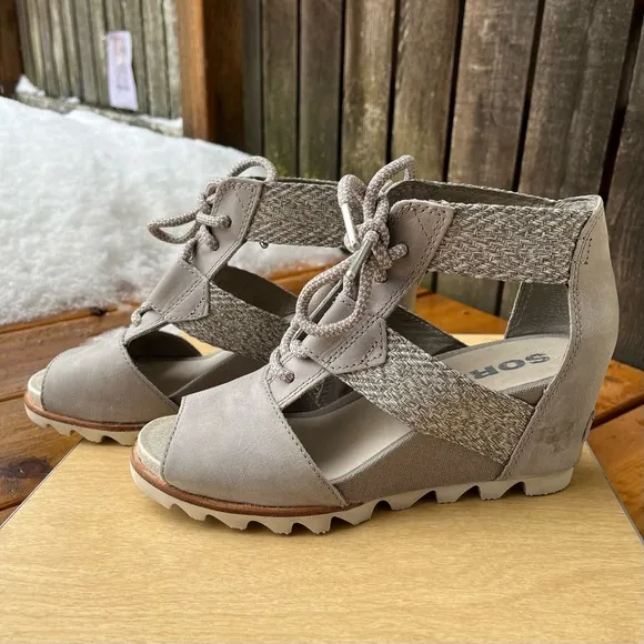 Sorel Wm’s Joanie Lace Up Leather &amp; Canvas Wedge Sandals In Gray Sz 8