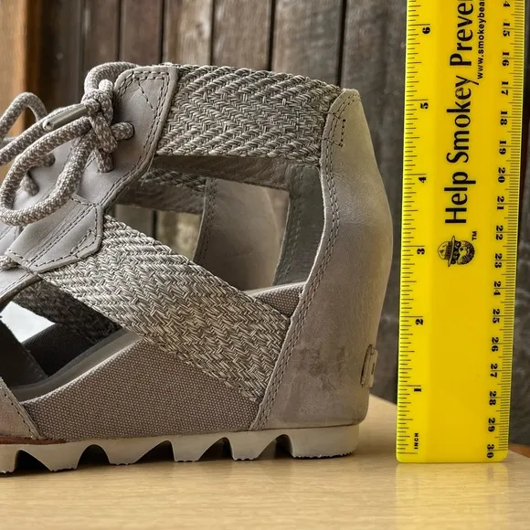Sorel Wm’s Joanie Lace Up Leather &amp; Canvas Wedge Sandals In Gray Sz 8