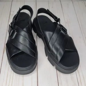 Sorel Black Leather REIN CB Platform Crisscross Sandals