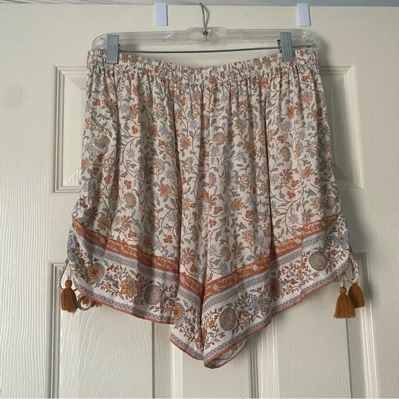 SPELL Sunshine Bandit Short in Desert Sage size L