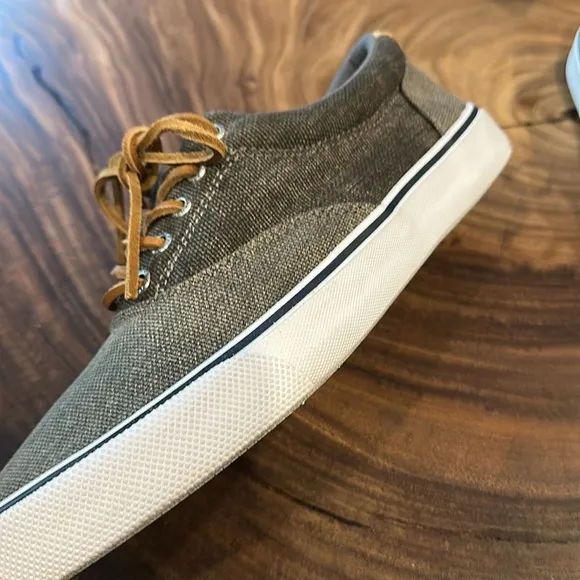 Sperry Men's Striper II CVO Waxy Canvas Olive Sneakers STS23464