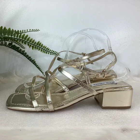 STEVE MADDEN AYLCE GOLD STRAPPY CRISSCROSS SQ TOE SANDALS NWOT SZ 10