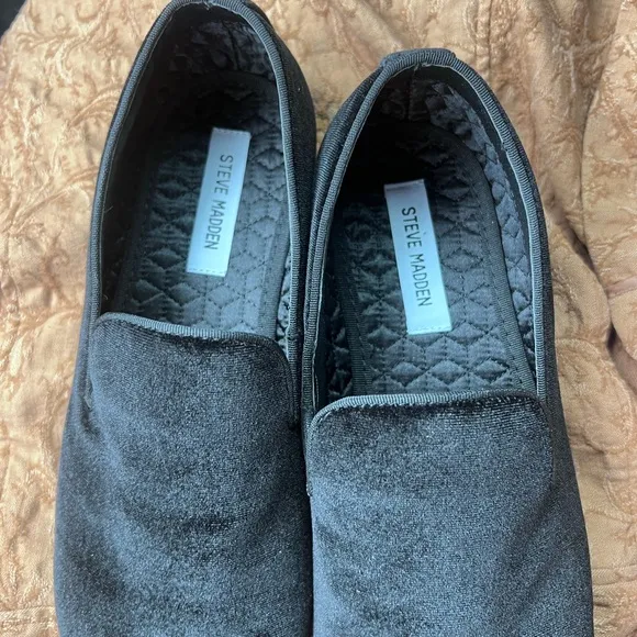Steve Madden Black Loafers &amp; Slip-Ons