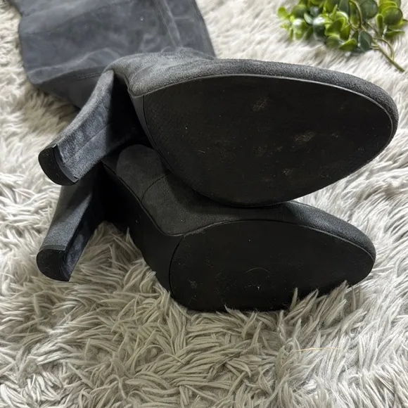 Steve Madden Gray suede Over the Knee Boots with Block Heel size 9