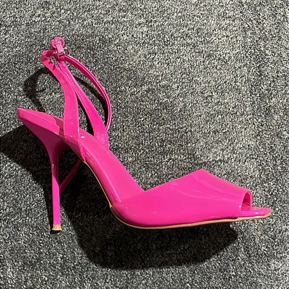 Steve Madden Hot Pink Stylish Pink Women's Sandals