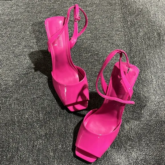 Steve Madden Hot Pink Stylish Pink Women's Sandals