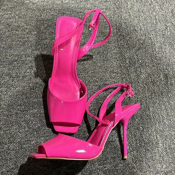 Steve Madden Hot Pink Stylish Pink Women's Sandals