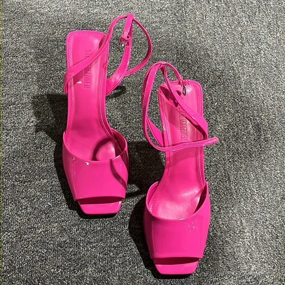 Steve Madden Hot Pink Stylish Pink Women's Sandals
