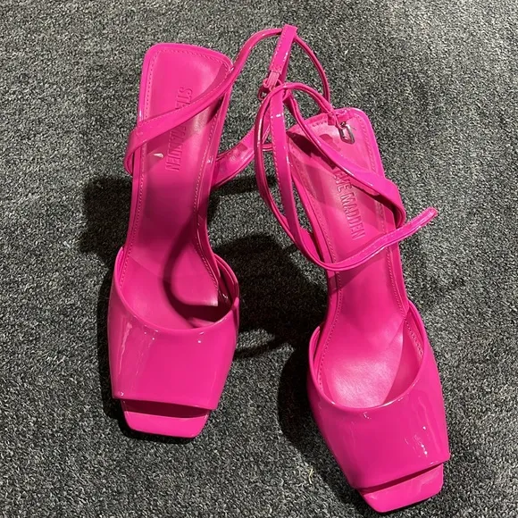 Steve Madden Hot Pink Stylish Pink Women's Sandals