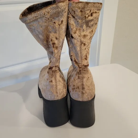Steve Madden Klayton Brown Crushed Velvet Platform  Ankle Sock Boots SZ 10 NWT
