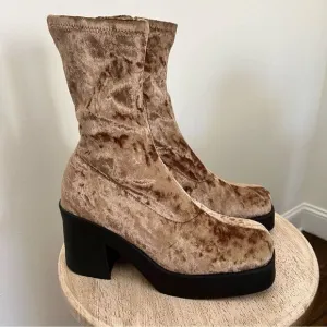 Steve Madden Klayton Velvet Platform Mid Boots, NWOB