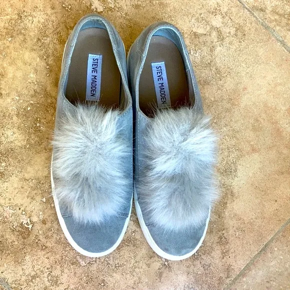 STEVE MADDEN size 8.5 gray slip on sneakers/loafers