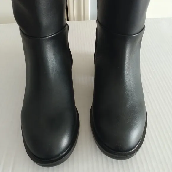 Steve Madden Steven  Comfort Black Studded Leather Riding Boots Sz 6M