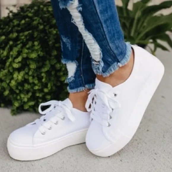 STEVE MADDEN White Canvas Platform Sneakers
