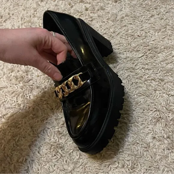 Steve Madden Women's Black and Gold Nakos Loafers size 8.5