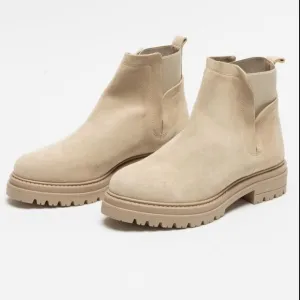 Steve Madden Moira Suede Pull On Boots With Side Stretch Light Tan Cream 10 NWOB