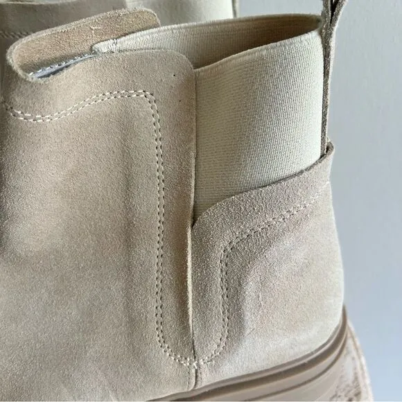 Steve Madden Moira Suede Pull On Boots With Side Stretch Light Tan Cream 10 NWOB