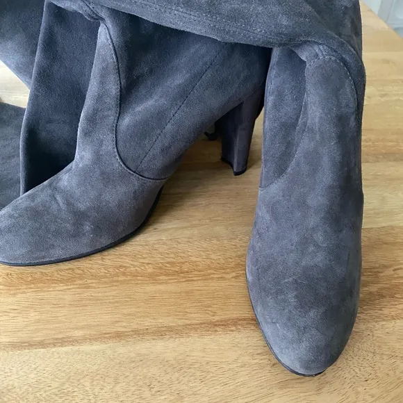Stewart Weismann - NWOT highland over the knee boots Sz 10