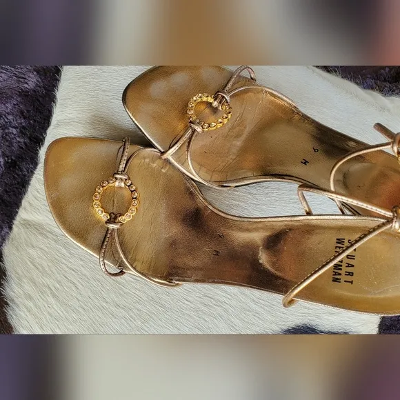 STUART WEITZMAN AUTH $299 Women Gold Leather Ice Rink Open Toe Sandals Sz 9