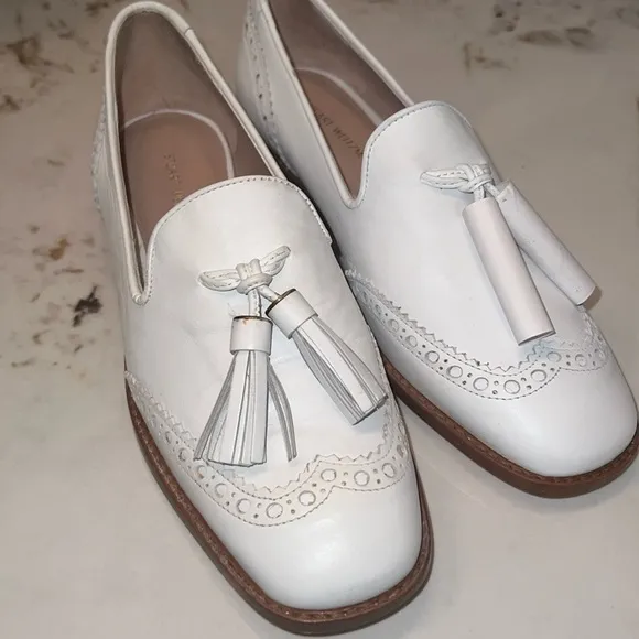 Stuart Weitzman Boything Tassle Leather Loafers size 5.5