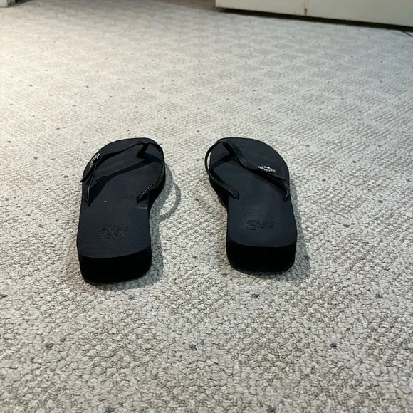 Stuart Weitzman Crystal Thong Flatform Sandals.