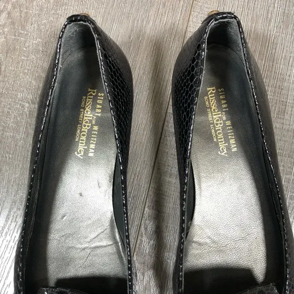 STUART WEITZMAN Made In Spain Slip On Pointy Toe Loafers Snakeskin Size 7
