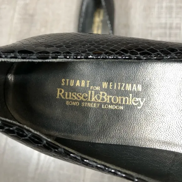 STUART WEITZMAN Made In Spain Slip On Pointy Toe Loafers Snakeskin Size 7