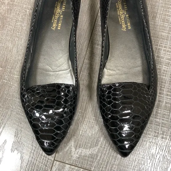 STUART WEITZMAN Made In Spain Slip On Pointy Toe Loafers Snakeskin Size 7