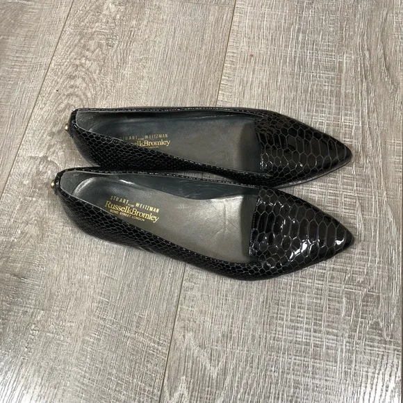 STUART WEITZMAN Made In Spain Slip On Pointy Toe Loafers Snakeskin Size 7