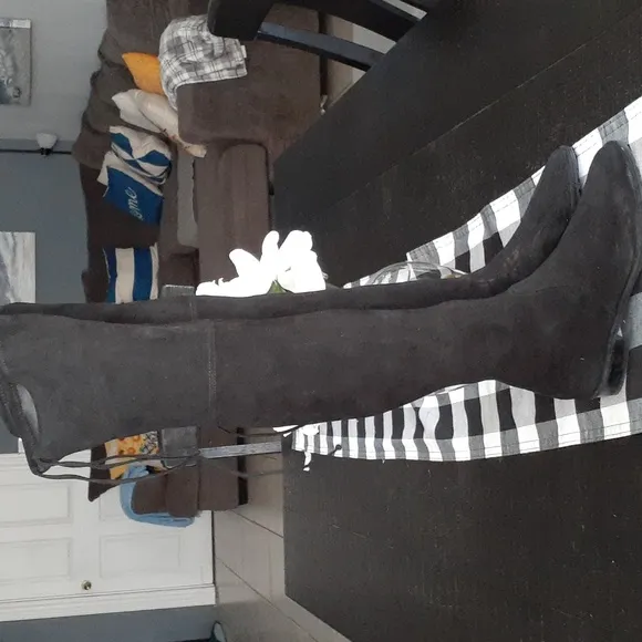 STUART WEITZMAN OVER THE KNEE BOOTS SUEDE