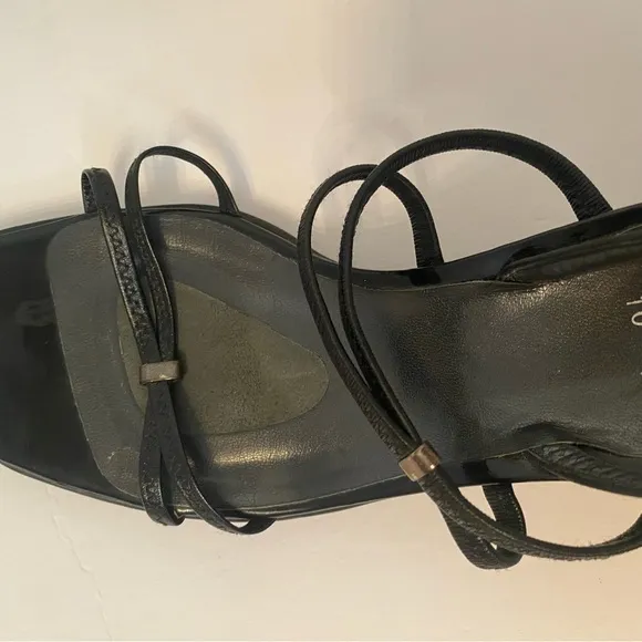 STUART WEITZMAN SHOES HEELS SANDALS BLACK LEATHER STRAPPY SIZE 10 W
