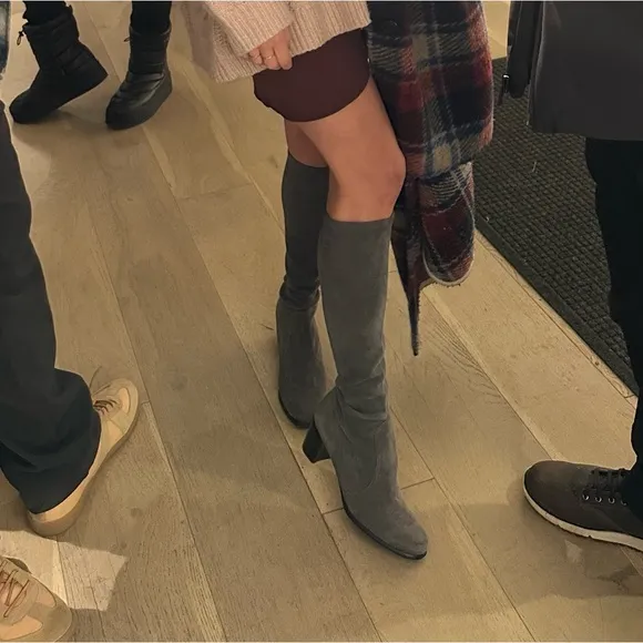 Stuart Weitzman Stretch Suede Grey Boots 7