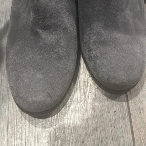 Stuart Weitzman Stretch Suede Grey Boots 7