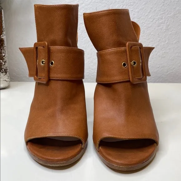 Stuart Weitzman Sunbelt Cognac Leather Dress Sandals Size 8.5