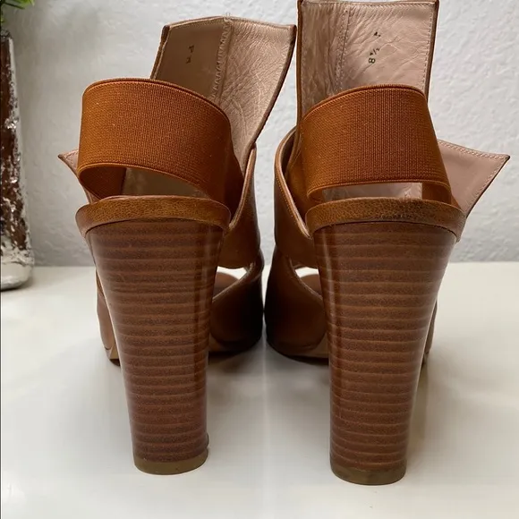 Stuart Weitzman Sunbelt Cognac Leather Dress Sandals Size 8.5