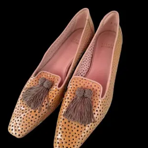Stuart Weitzman Tan Perforated Loafers with Tassels size 8 SS