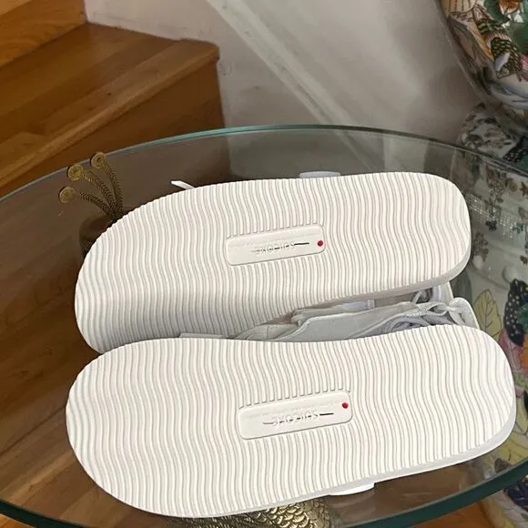 SUICOKEWhite WAS-4ab Sandals
